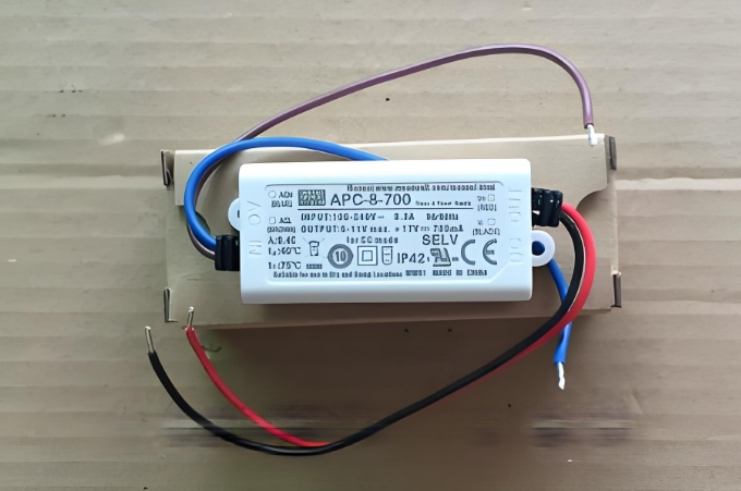 精準賦能明緯可編程電源供應器為用電設備校準能量